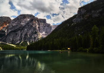 Ufer / ***