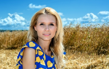 Alice. / ***