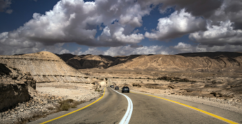 On the road with clouds / ***