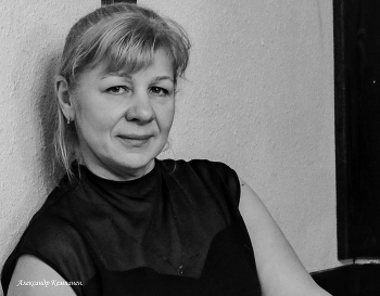 female portrait / ***