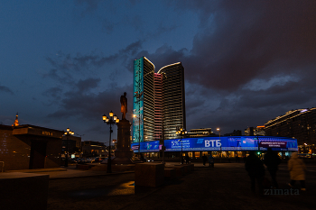 Evening Moscow / ***