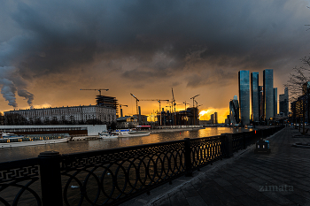 Evening Moscow / ***