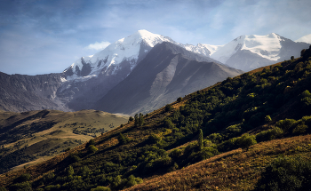 Ossetia / ***