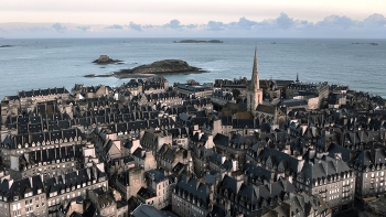 Frankreich / ***