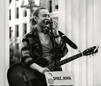 Street musician / ***