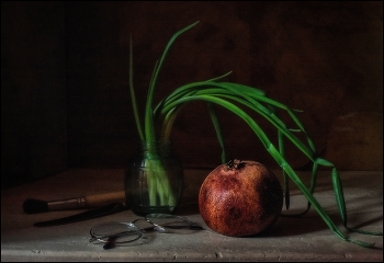  / ***