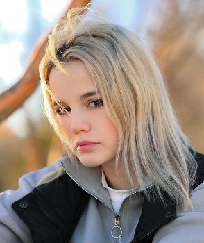 Julia / ***