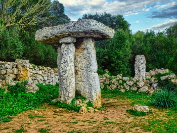 Ferreries - Torretrencada poblat talaiòtic - Menorca (Balears) / Ferreries - Torretrencada poblat talaiòtic - Menorca (Balears)