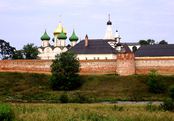 Suzdal Kremlin / ***