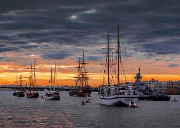 Ships / ***