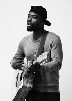 Street musician / ***