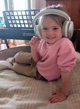 Music lover / ***