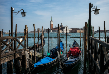 Venice / ***