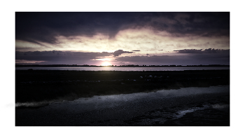 SUNSET / ***