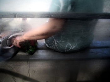 hand / ***