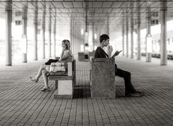 Waiting hall / ***
