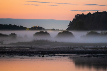 Nebliger Morgen / ***