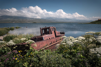 Old Rusty Boat In Tabatskuri / ***
