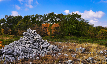 &quot;Oh, the sky breathed autumn ...&quot; / ***