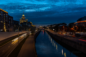Dusk / ***