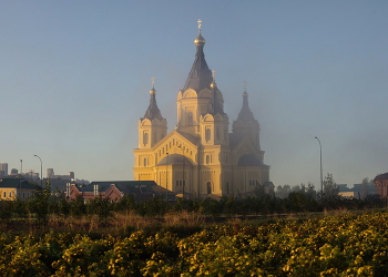 Alexander-Newski-Kathedrale / ***