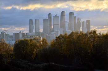 Moscow Autumn / ***