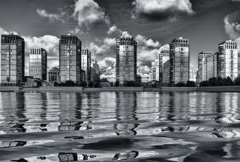 Symmetry / ***
