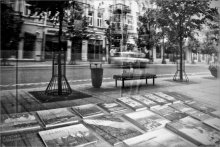 ...books on the sidewalk / ***