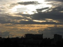 Der Himmel über dem Dach / ***