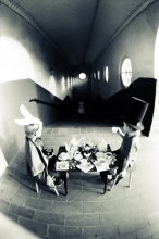Tea Party / ***