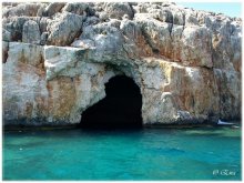 Refuge of pirates. / ***