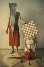 Playing blind figures ... / ***