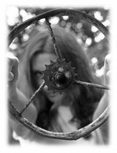 Gone ... / ***