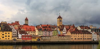 Old Town / ***