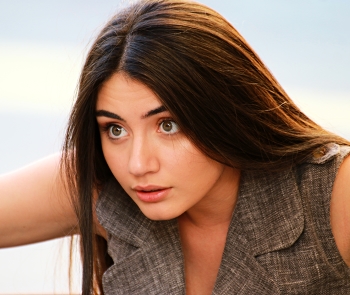 Julia / ***
