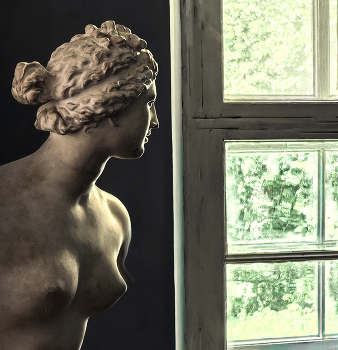 Und außerhalb ... / ***