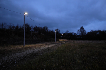 Es wird dunkel / ***