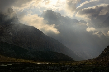 Bis zum Abend, / ***