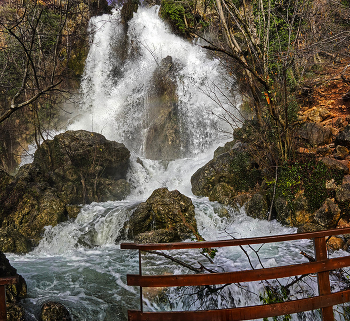 Wuchang-Su Wasserfall / ***