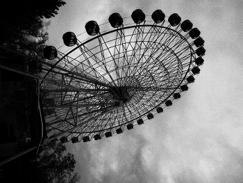 Riesenrad / 28mm 
f7. 5
1/500
iso 200