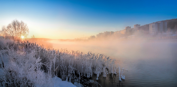 Panorama des Sonnenaufgangs / ***