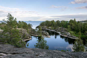Ladoga Skerries / ***