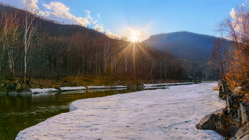 April Sonnenuntergang / ***