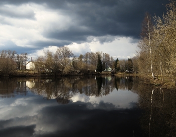 Before the rain / ***