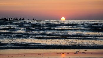 August evening / ***