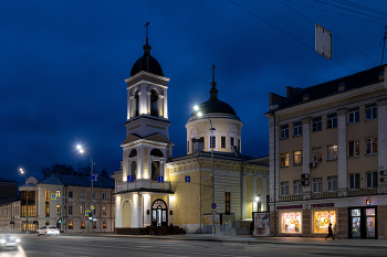 Resurrection Cathedral / ***