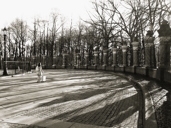 Tourists / ***
