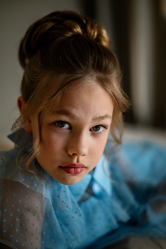 Polina / ***