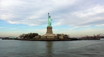 Statue of Liberty / ***
