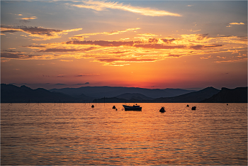 The Black Sea sunset / ***